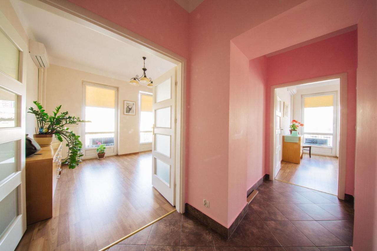 Apartment Metro Politechnika ワルシャワ エクステリア 写真