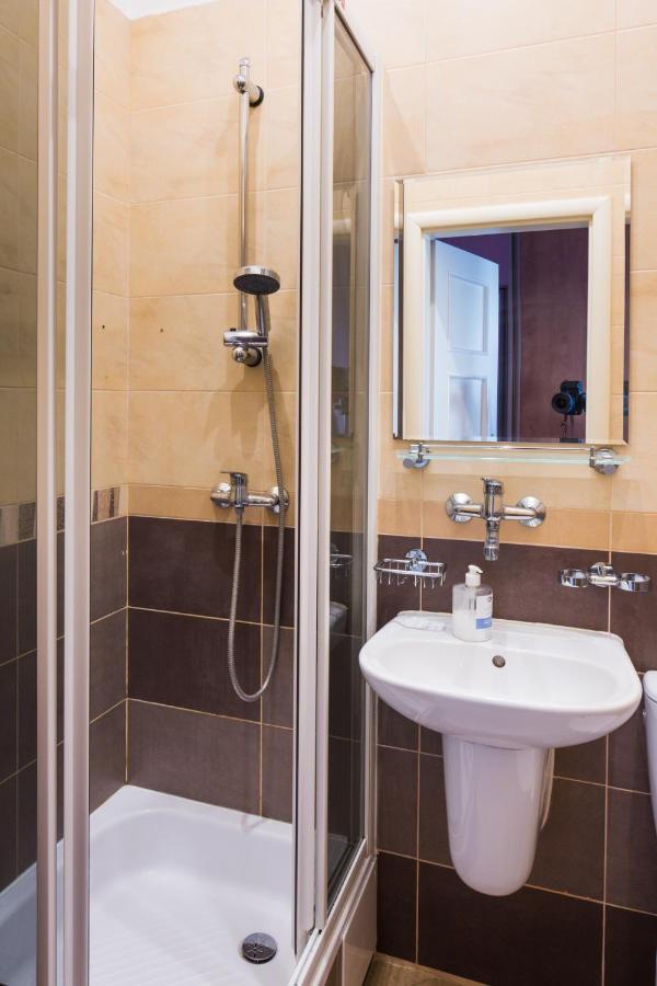 Apartment Metro Politechnika ワルシャワ エクステリア 写真